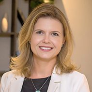 Dra. Kelcia Kiefer Harchbart Dra. Kelcia Kiefer Harchbart - CRV Oftalmologia-Vitória-ES